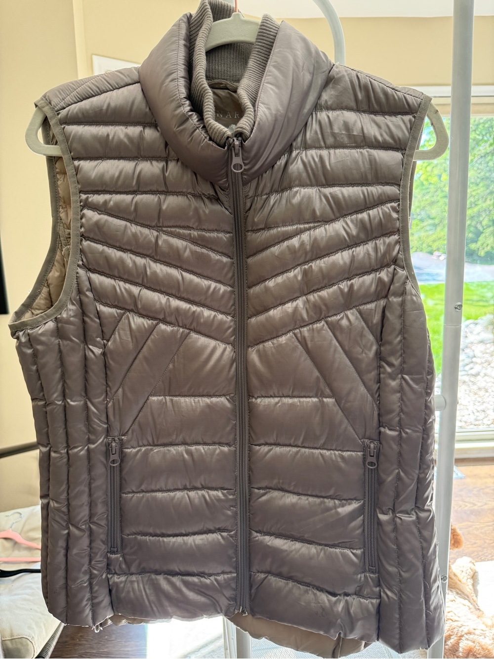 Bernardo Sleeveless Puffer Vest - Gray